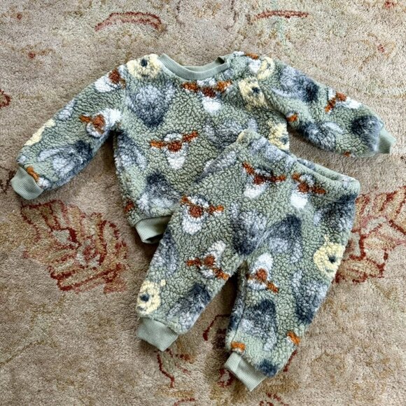 Disney Winnie the Pooh Sherpa Jogger Set - Picture 7 of 7